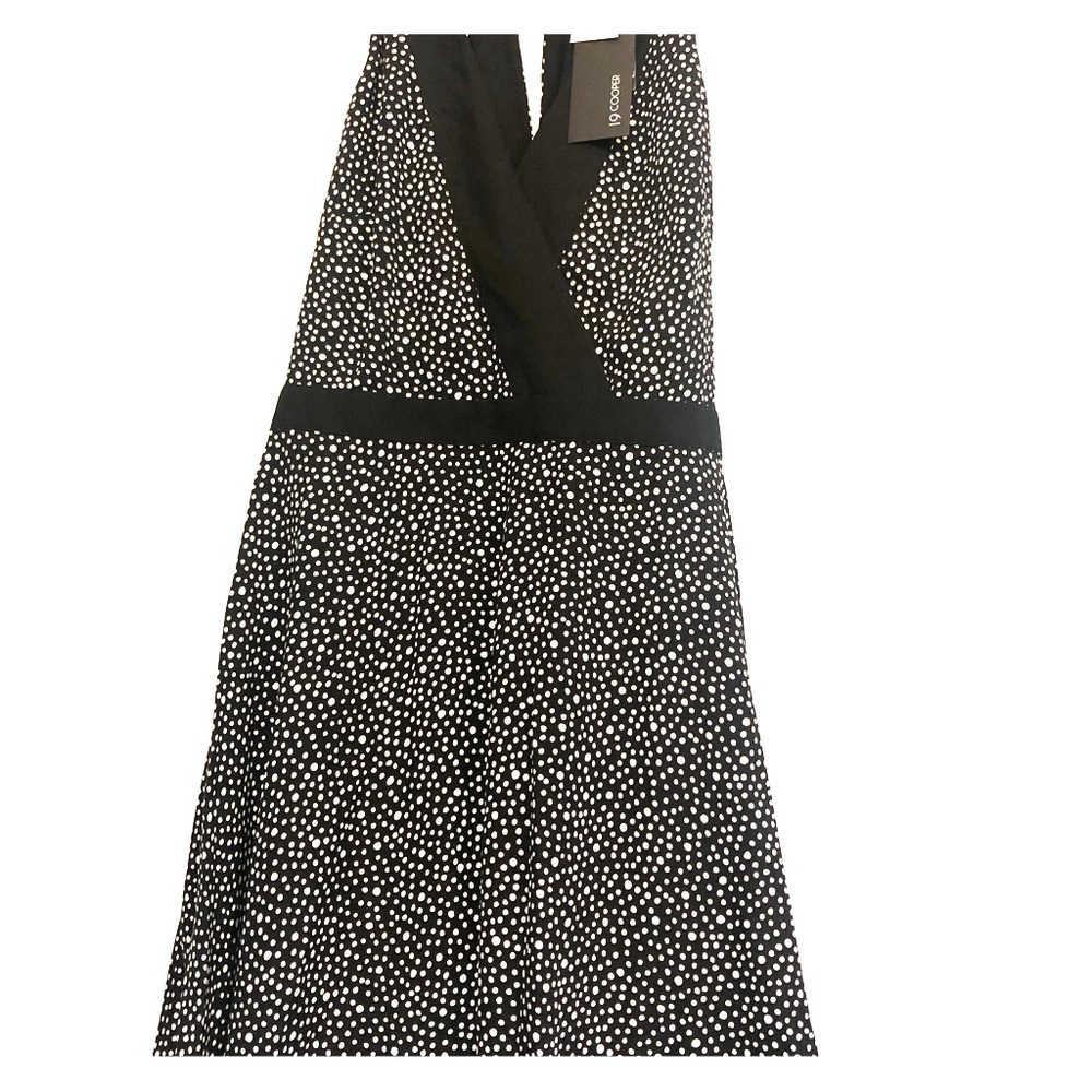 Black & White Halter Dress 👗